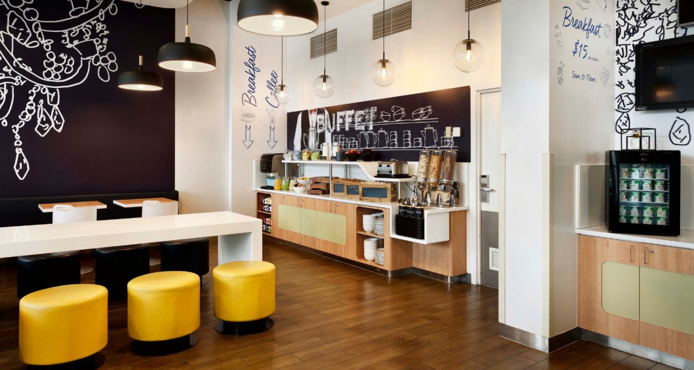ibis Budget Auckland Airport breakfast area